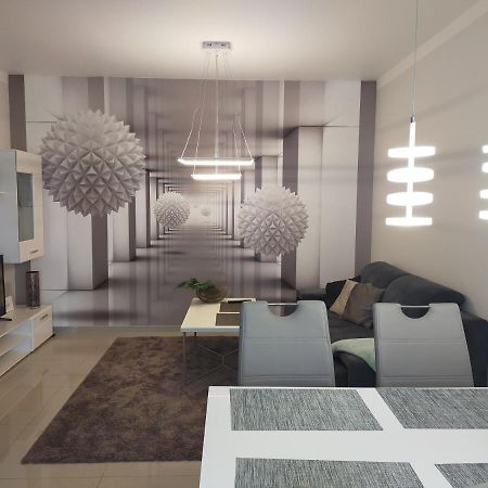 Apartament -Sweet Home Lubiń エクステリア 写真